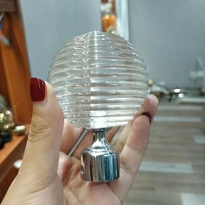 کارخانه به طور مستقیم لوازم جانبی میله پرده کریستال فلزی 16/19 میلی متری 28 میلی متری را به صورت عمده فروشی می کند